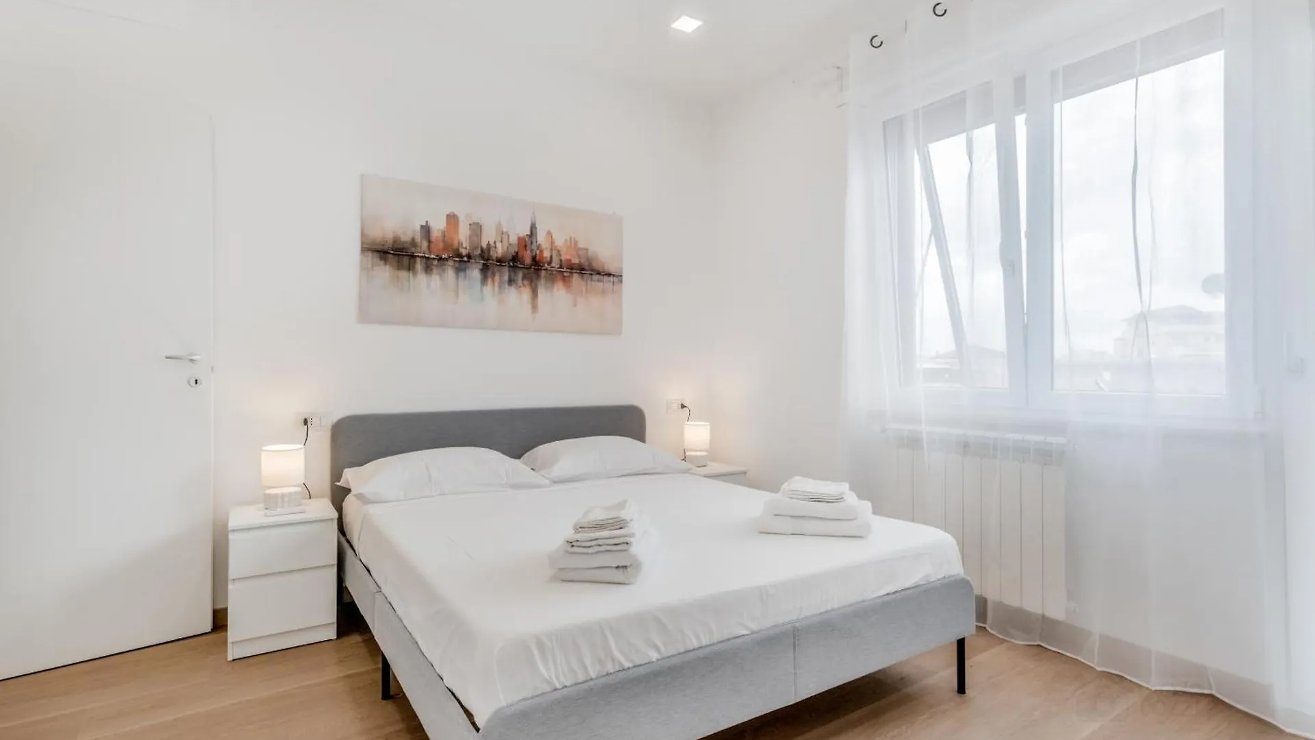 Lodi'S Temple Roma Apartment  Rome